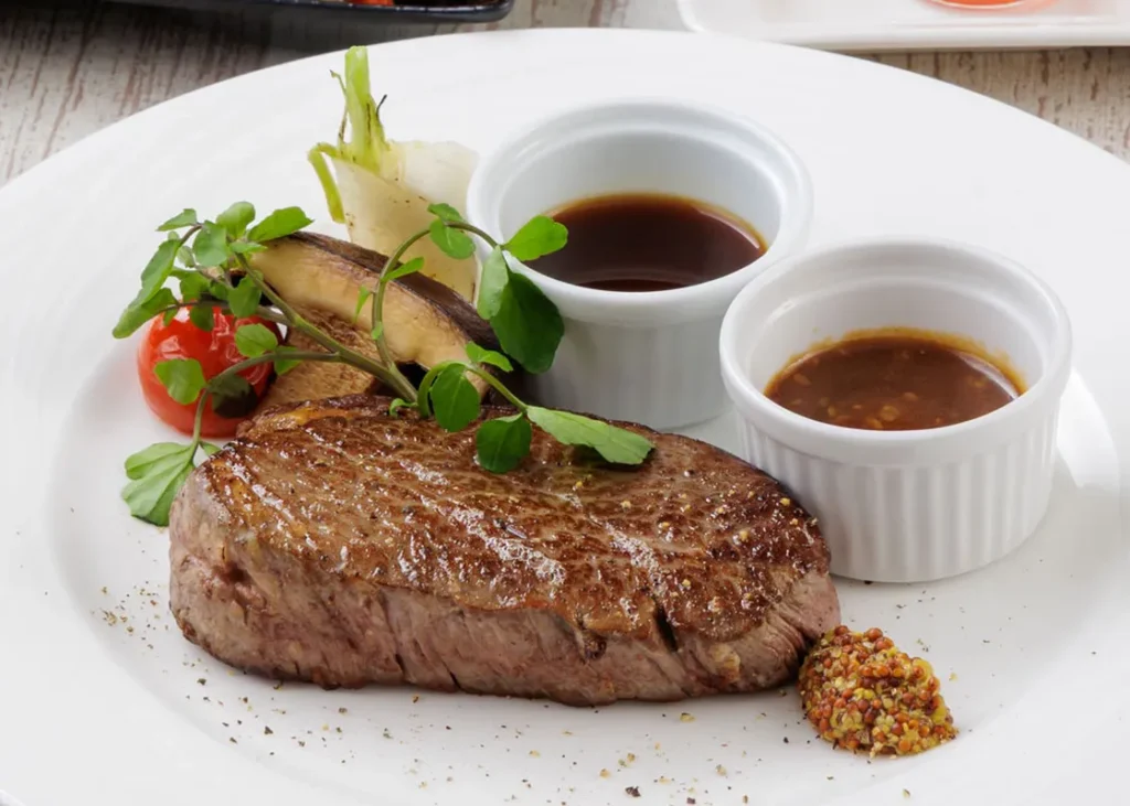 デリシャスキッチン エモンデルランチ一例