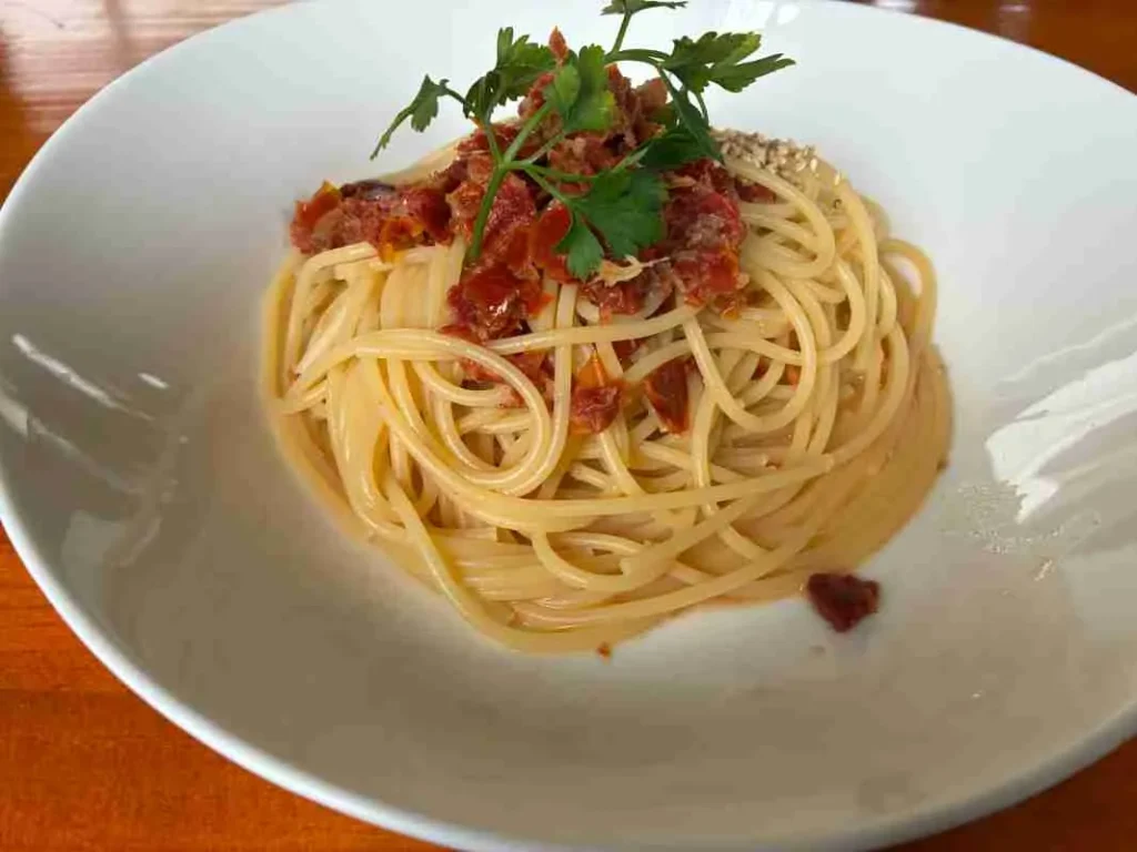 プースカフェ 干しエビとさきいかのパスタ