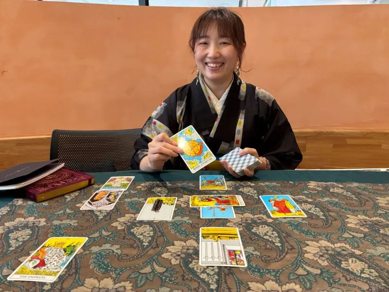 タロットカード2枚の威力。4月5日、宝塚市立文化芸術センターで確認してみて