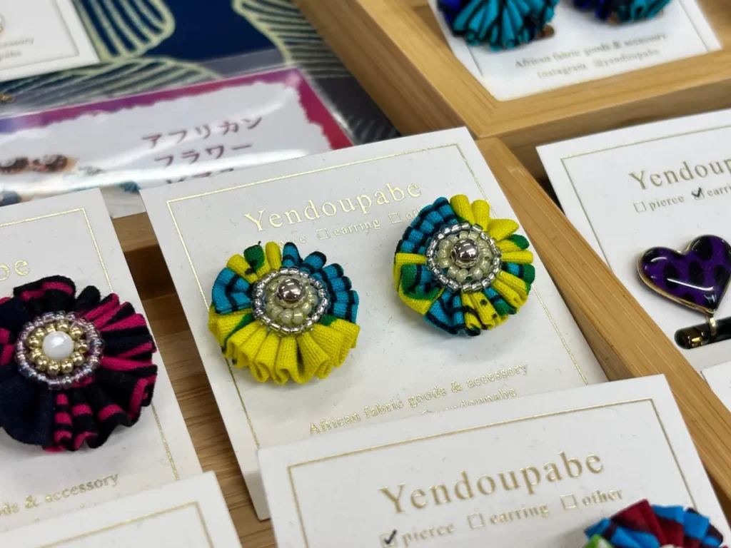 アフリカンマルシェ　アクセサリー