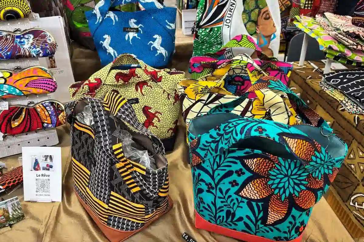 箕面かやの｜熱気ムンムン！アフリカン布地＆雑貨のマルシェに行ってきた