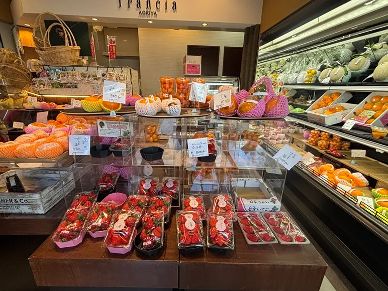 フランシアアオキ屋の店内の写真1