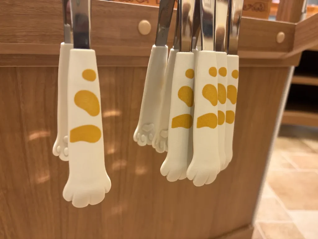 「BAQET」ねこのデザインのトング