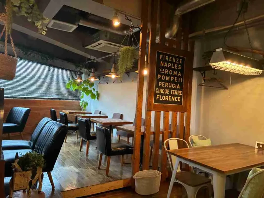 CAFE LE GRATIN(カフェルグラタン) 店内