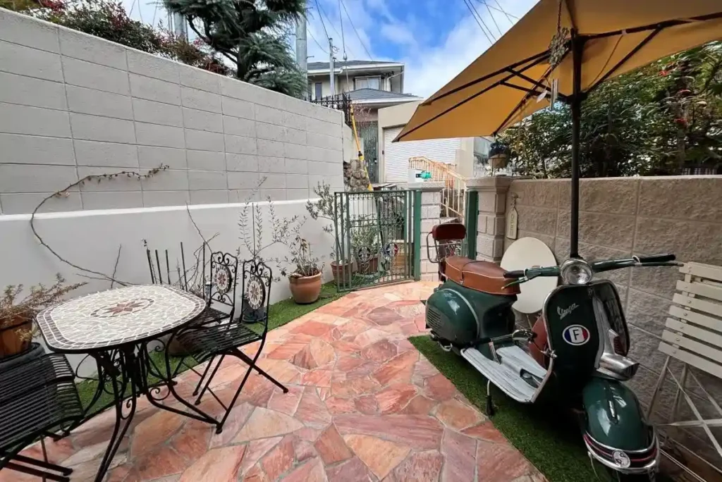 シェフィル テラス席