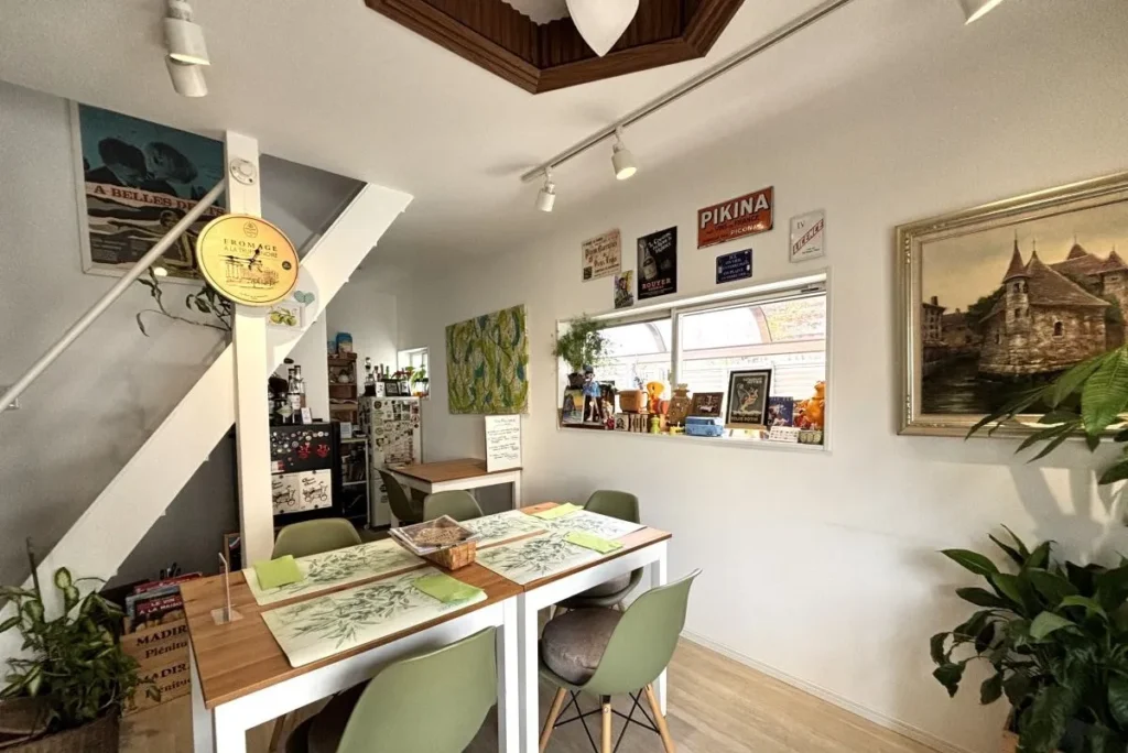 シェフィル 客席