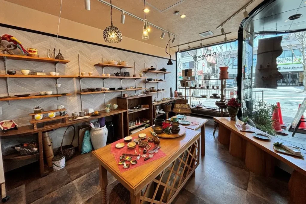 コンフォートダイニング店内