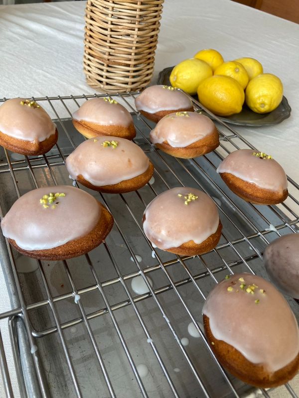 パンだよりイベントに出店のBorderさんのレモンケーキ