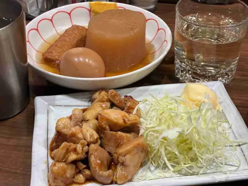 おいで屋 おでんと鳥のバター炒め