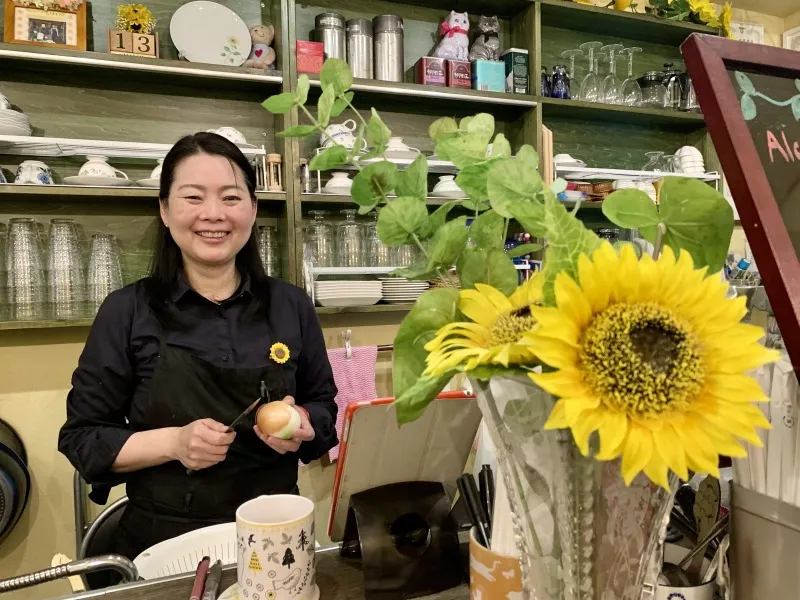 路地裏のカレー屋さん ひまわり　店主石井さん
