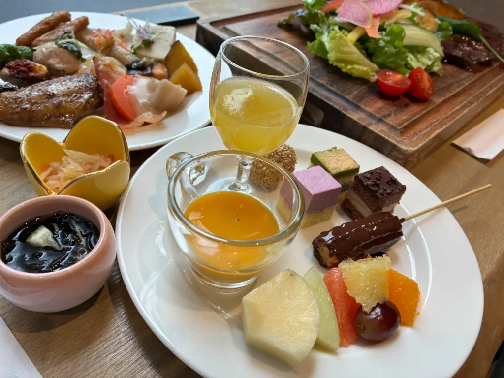 ホテルアベスト高槻1F リトルグリーンカフェランチビュッフェ スイーツ