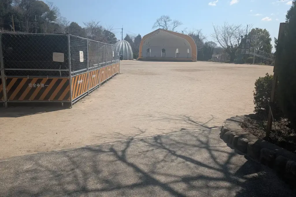 現在の五月山広場