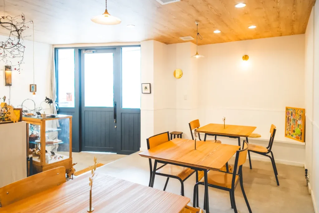 イヌクシュク　店内全体