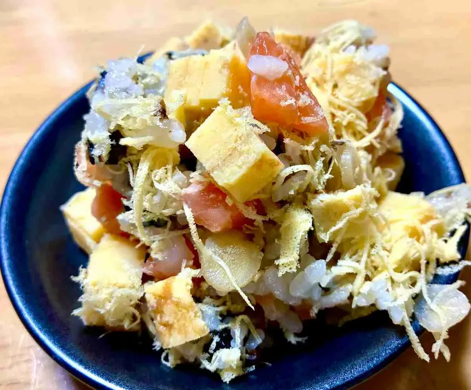 高槻の名店「磯若」の単品メニューを気軽に購入｜駅前ショップと自動販売機