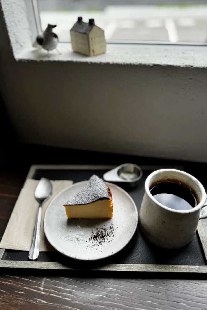 喫茶ぜんもん堂 「ぜんもん堂のバスクチーズケーキ」