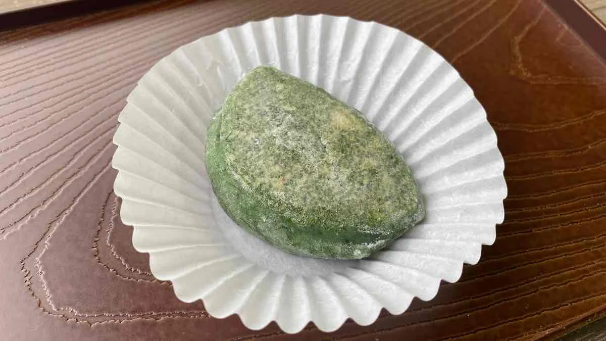 京都・大原野神社の景色とともに味わう「焼き草餅」の贅沢時間♪