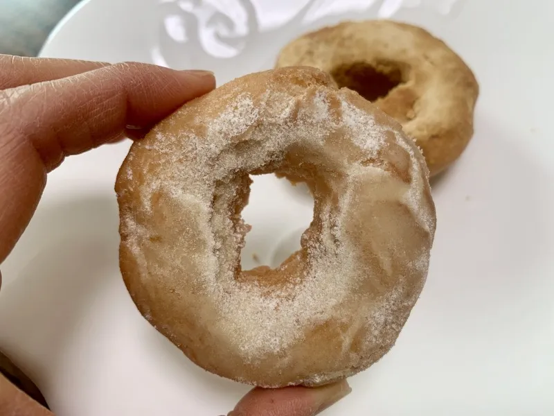 コミ―　シュガードーナツ