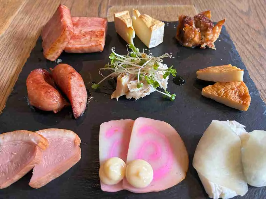 高槻の燻製バル「kunsei lover fumo」｜香りを楽しむ大人の隠れ家