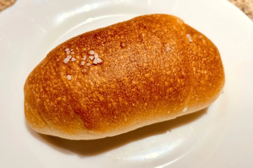 ベーカリーリベルテの塩パン