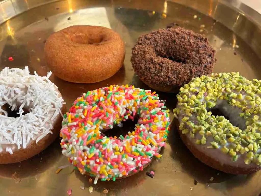 mocche. テイクアウトした5種類のドーナツ