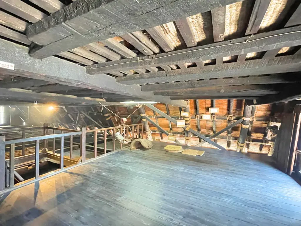 日本民家集落博物館　民家の２階