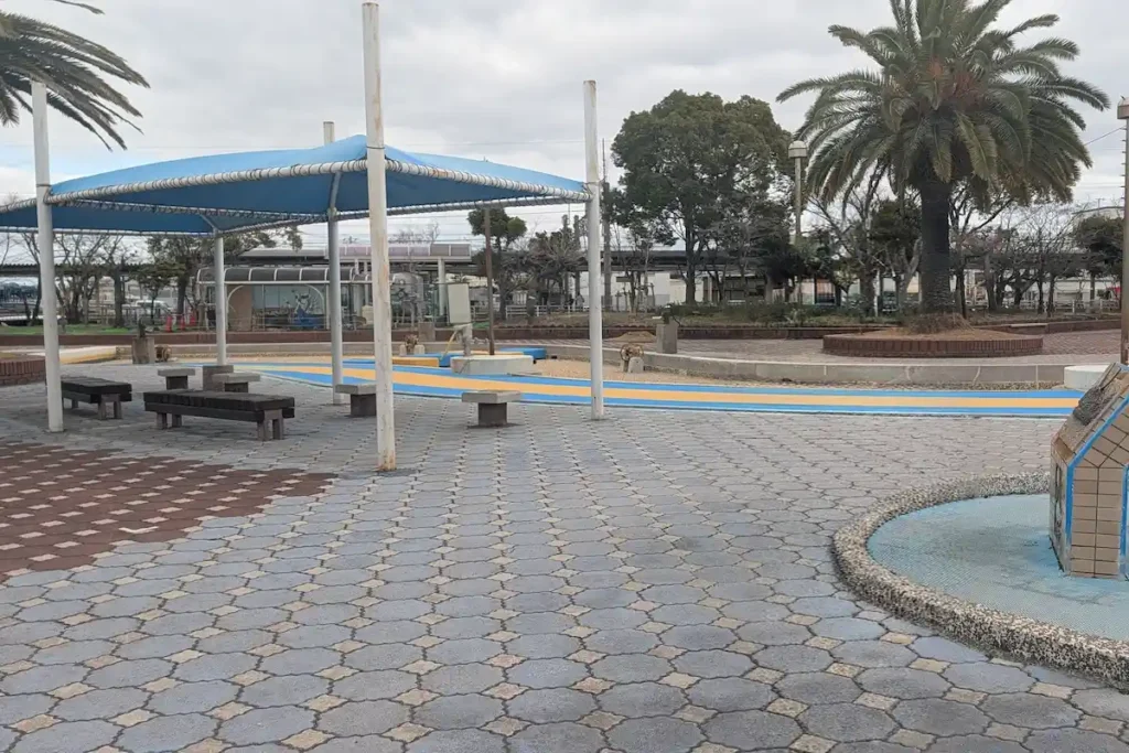 県立西猪名公園ウォーターランド休憩スペース