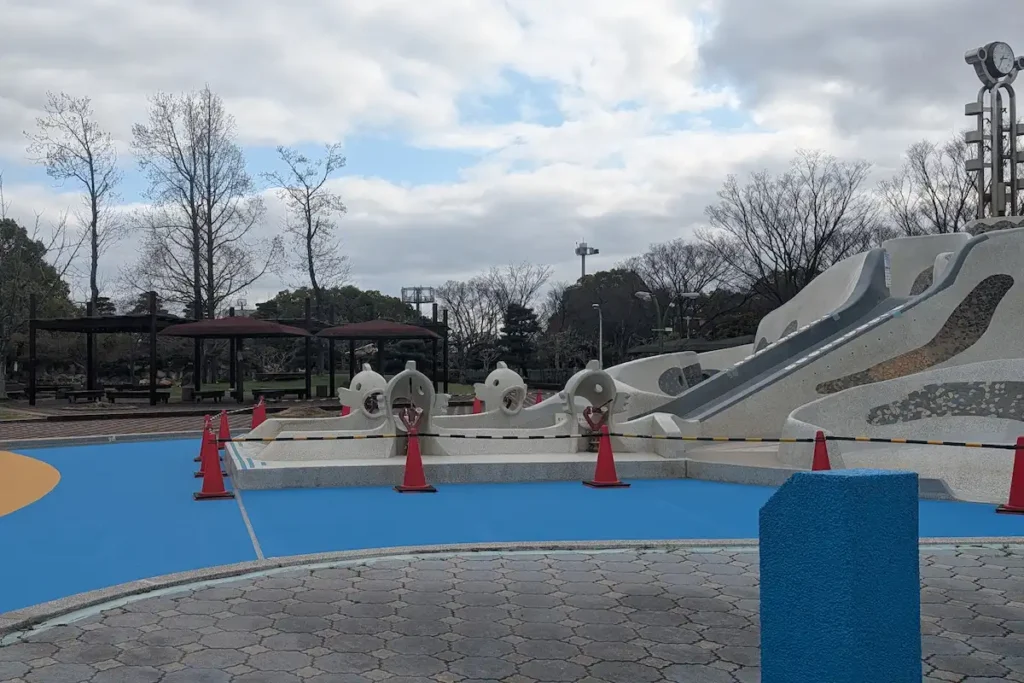県立西猪名公園ウォーターランド滑り台
