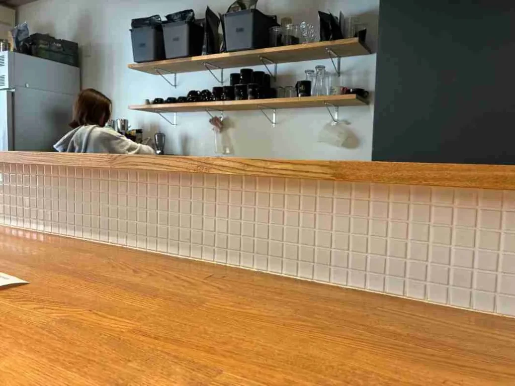 NO COFFEE NO WORKEE カウンター席