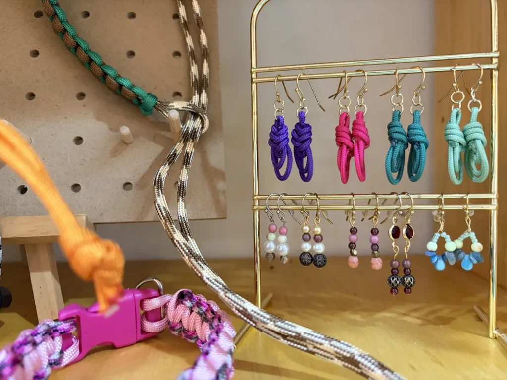 「パイナワーフ」のアクセサリー