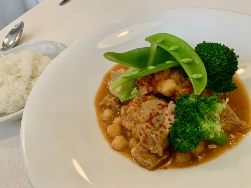 六甲厨房　ラグーとライス