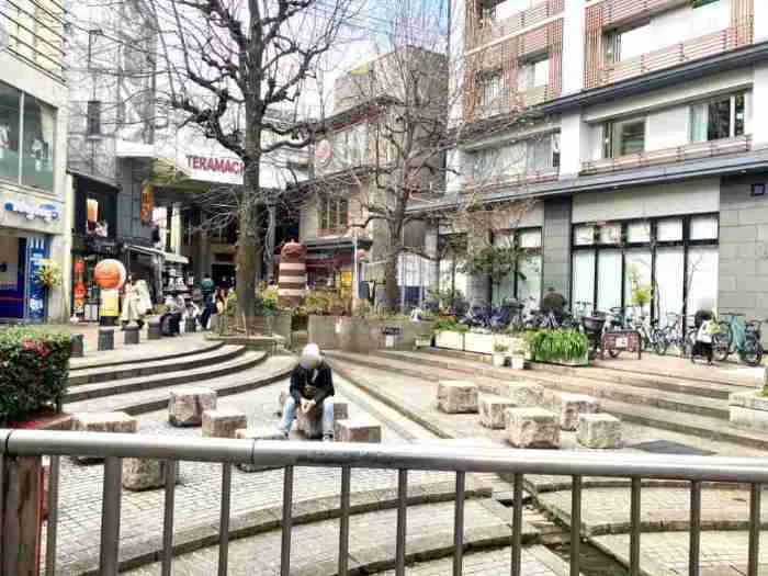 ろっくんプラザ