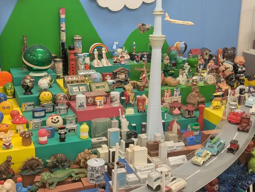 世界の貯金箱博物館　メイン