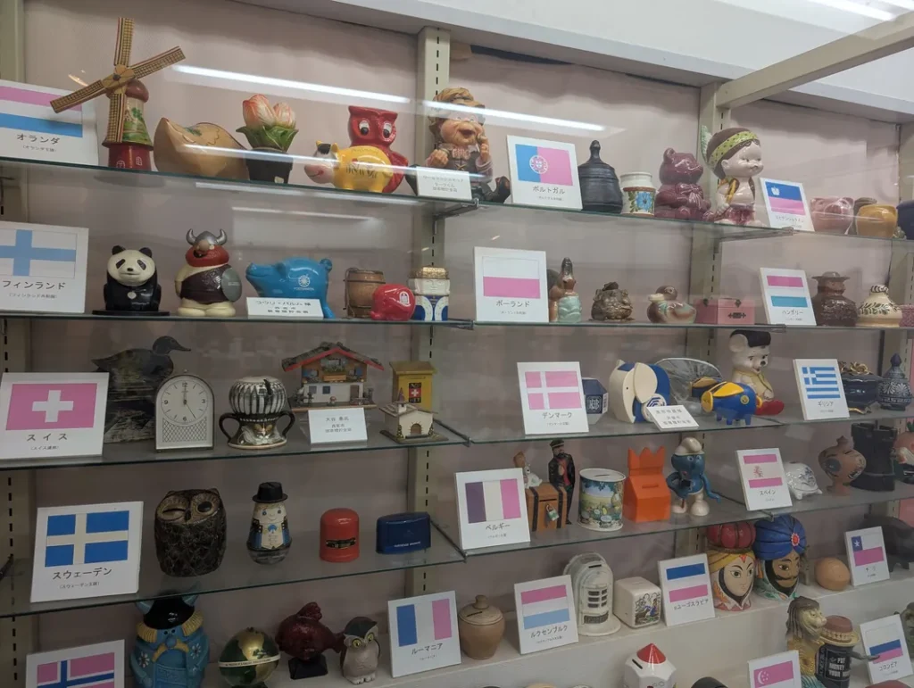 世界の貯金箱博物館　内観３