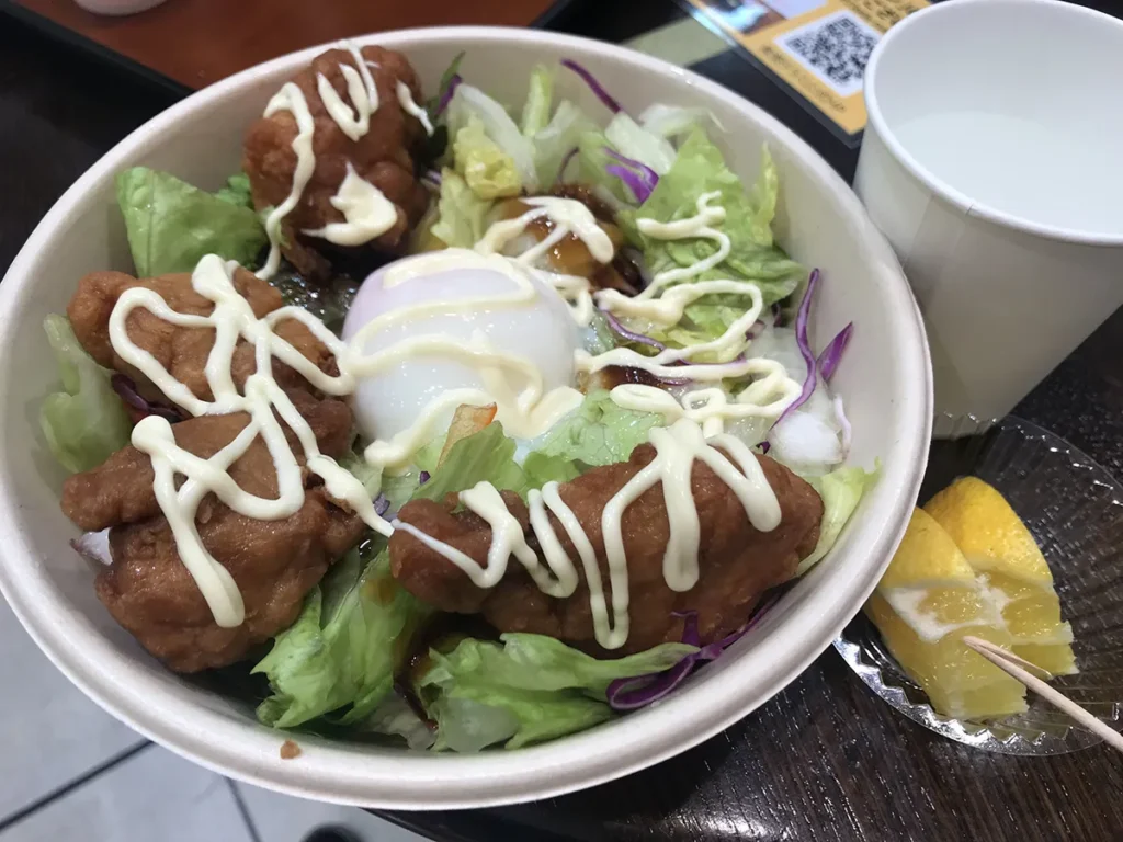 「早和果樹園」なでしこ食堂　鶏のさっぱり丼～みかんポン酢ジュレ仕立て～