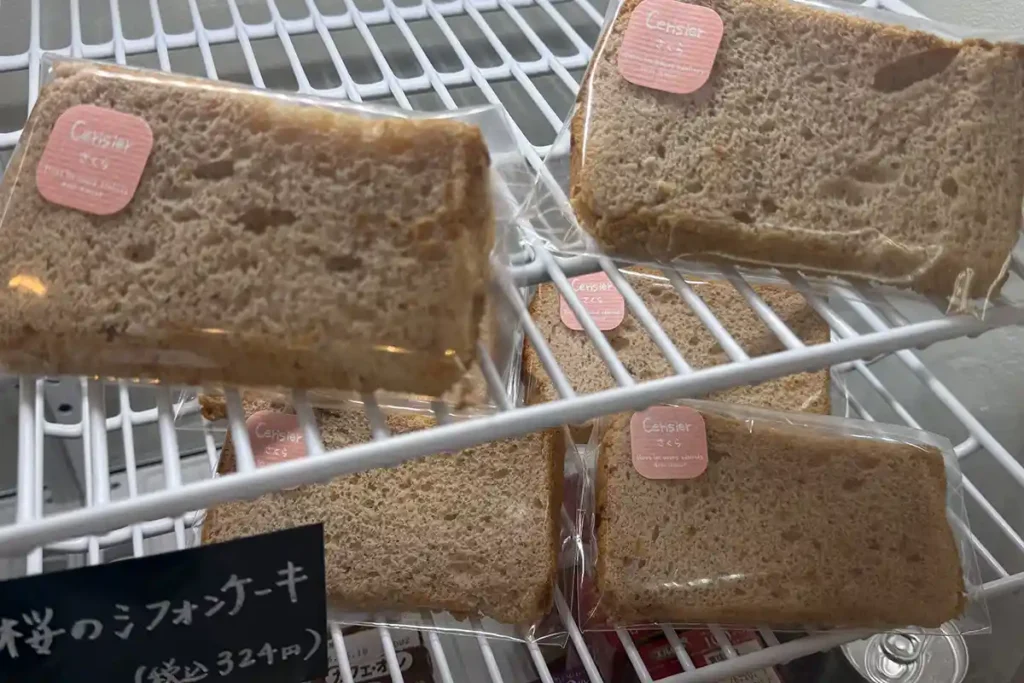 petitぱんの桜シフォン