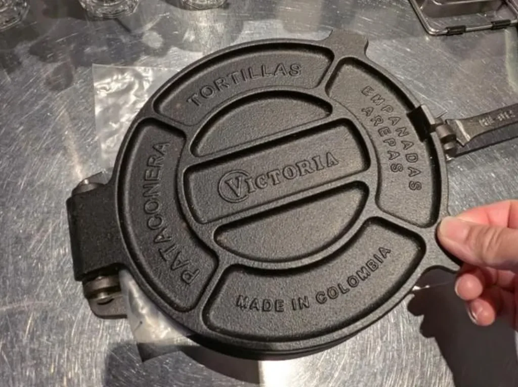 「太陽のタコス」のプレス機