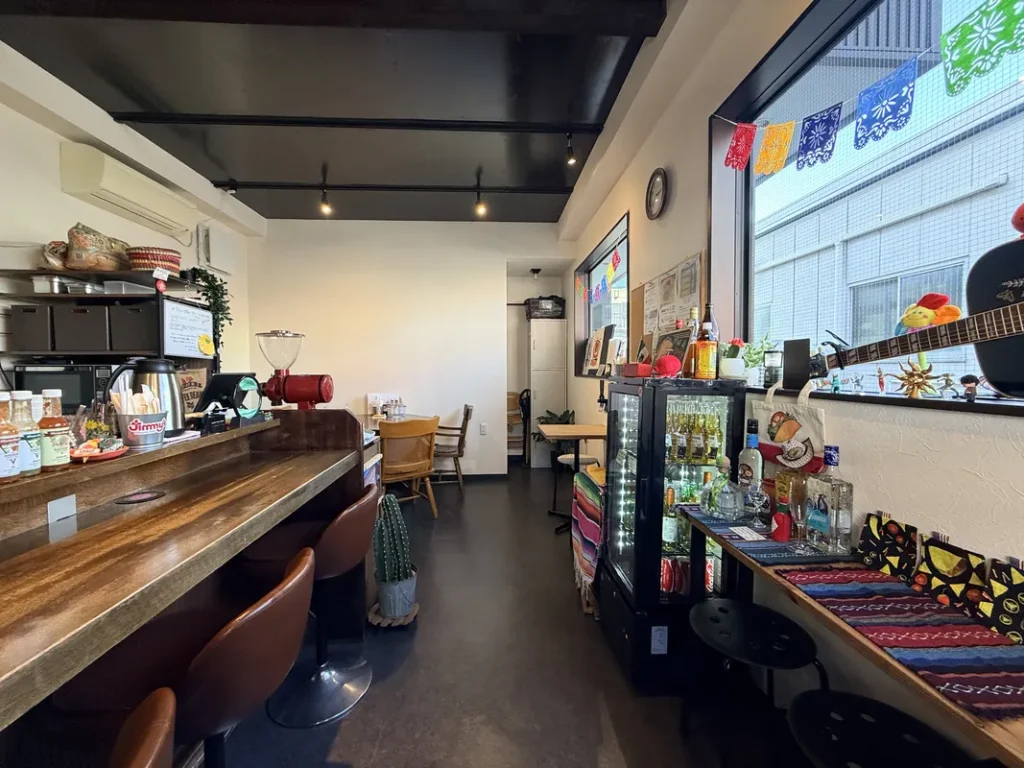 「太陽のタコス」の店内