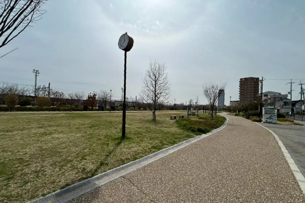 つつつ市　会場