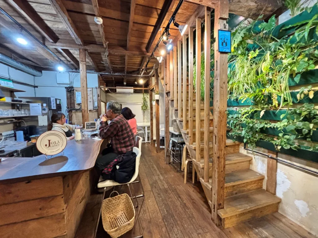 ワールド食堂＆バル