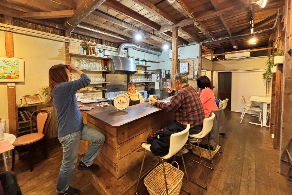 箕面 桜井｜ランチもOK！昭和レトロなバル＆北欧ヴィンテージ雑貨のお店を徹底取材