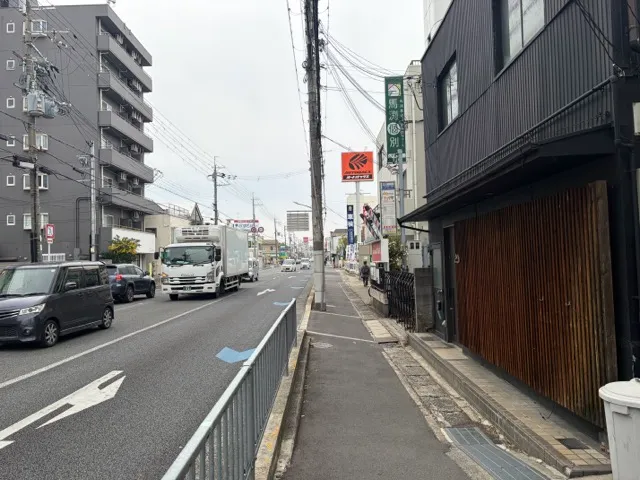 KOMOLEBIへの行き方