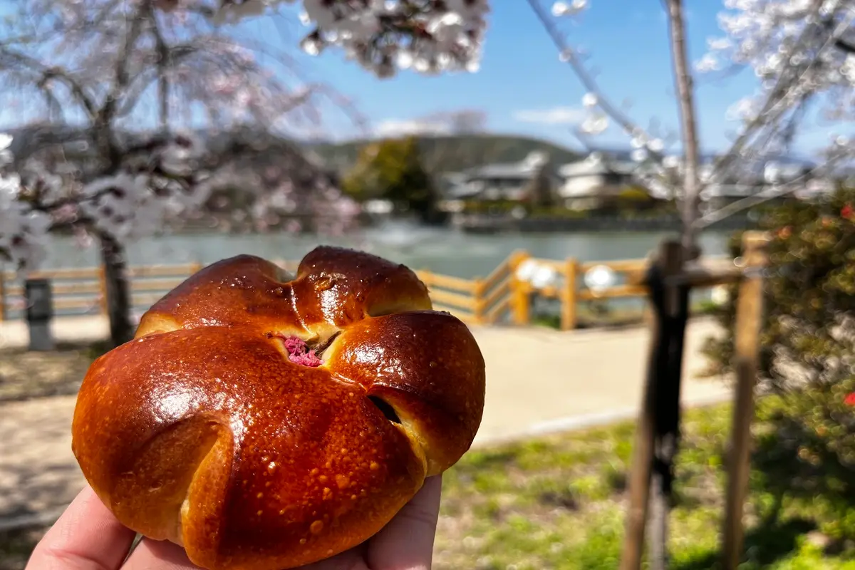 長岡京・大山崎・向日 春のパンパトロール【その8】セブン通りでパン巡り