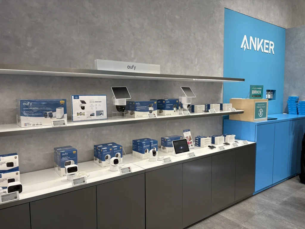 Anker Store 内観