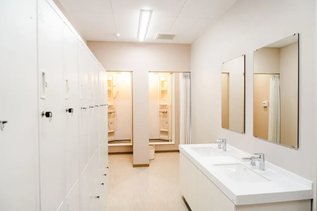 BEACH TOWN シャワー室