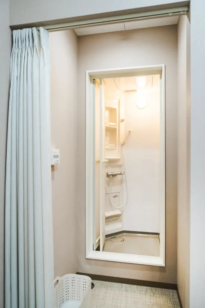 BEACH TOWN シャワーブース