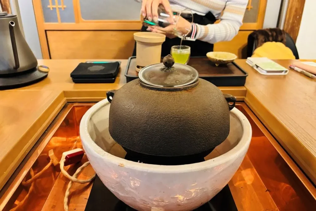 瞑茶茶房千露利　茶釜