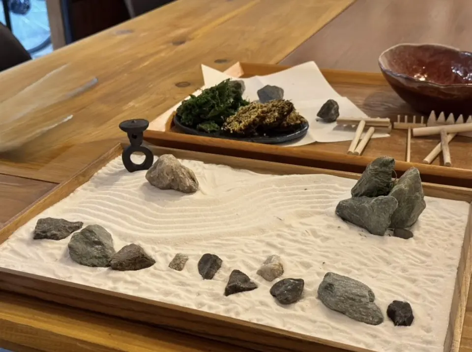 瞑茶茶房千露利　枯山水