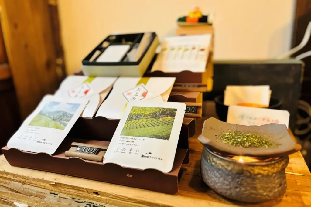 瞑茶茶房千露利　店内　お茶『和ろうそく　販売コーナー