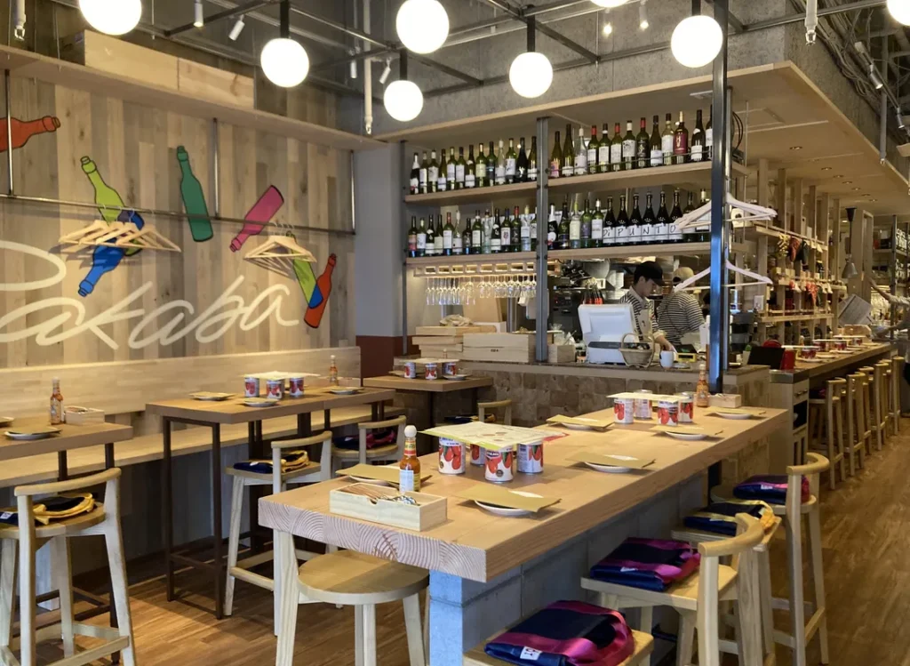 「ワインの酒場。Di PUNTO（ディプント）梅田店」店内」