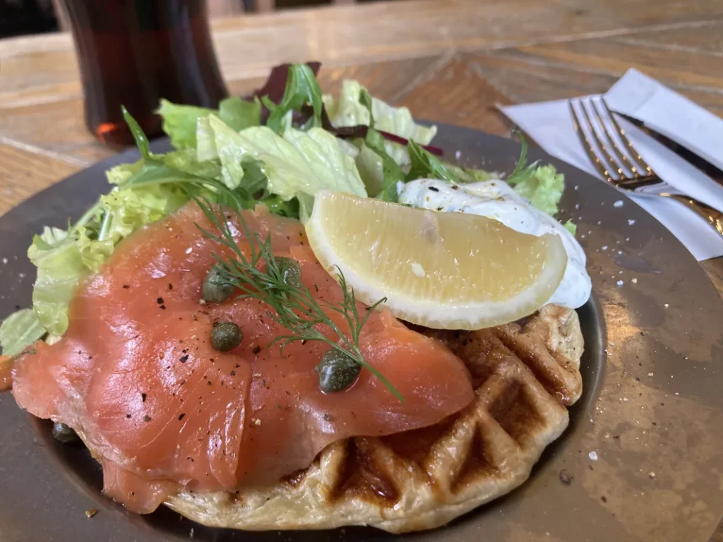囲と囲曲　食事系　サーモン